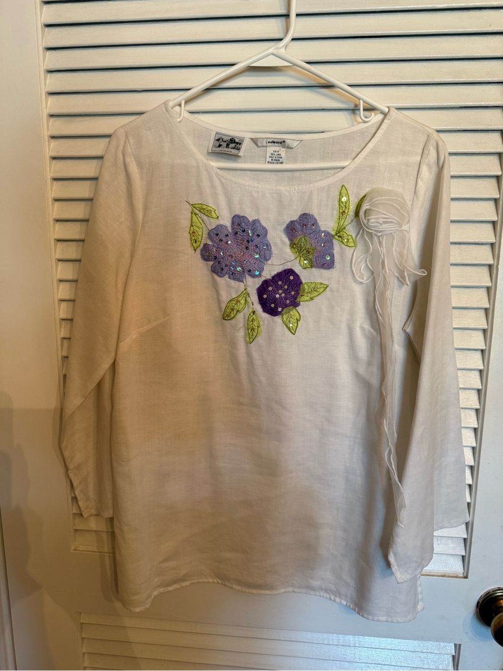 Edward IWhite Floral Embroidered Irish  Linen Top with Purple Appliqué